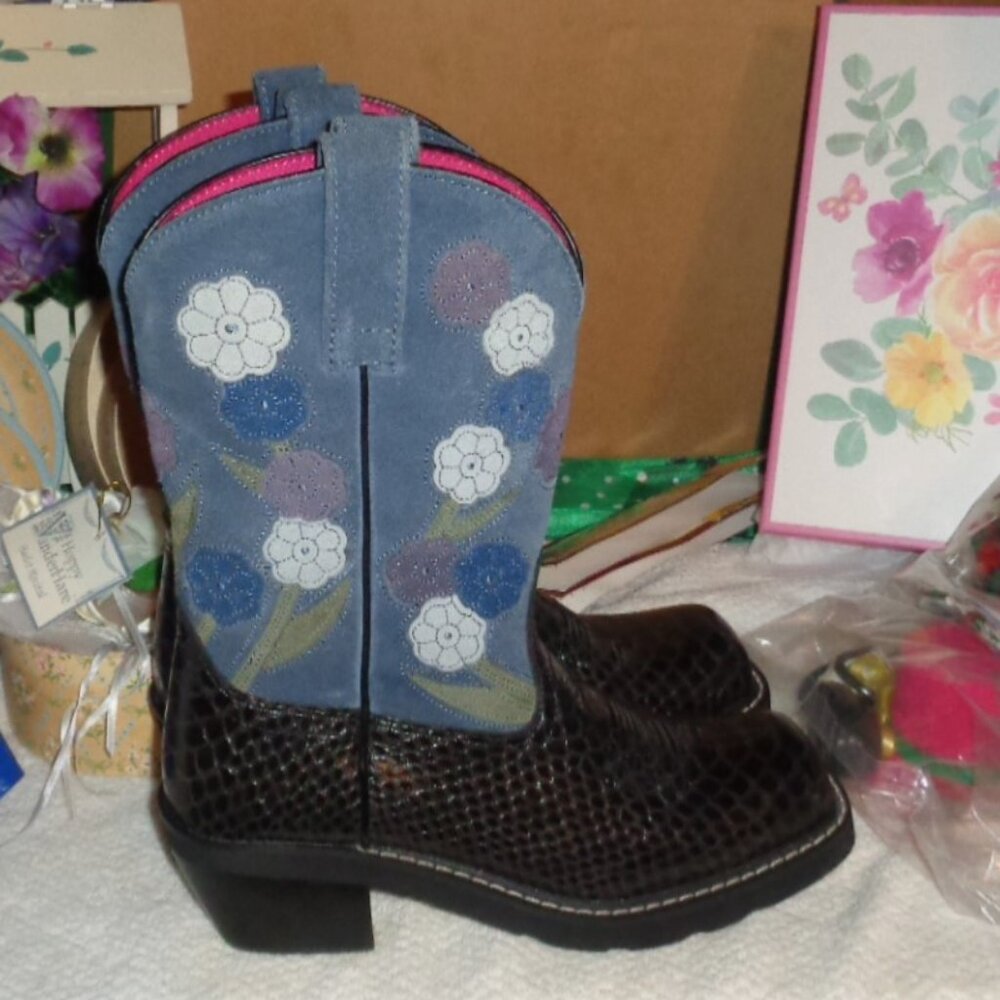 NEW-SUPER RARE-STUNNING ARIAT 7.5 CUSTOM MADE HAND TOOLED LEATHER BOOTS-TAGS